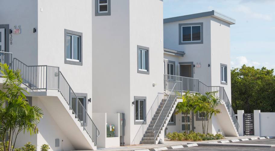 1 bedroom apartment Urbana